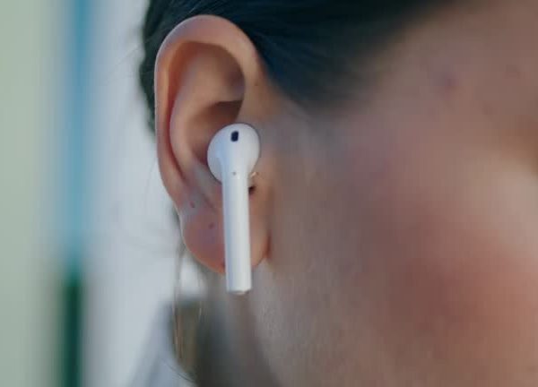 Best Translation Earbuds 2026 That Actually Deliver Results